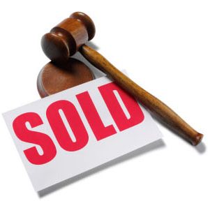 Why Sell Your House at Auction? Answer These Questions to Find Out